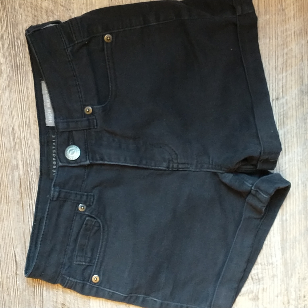 Aeropostale High Waisted Midi Short - Size 00